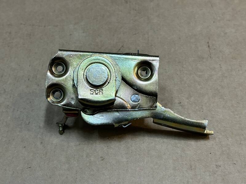 MURAT 124 SAĞ ÖN KAPI KİLİDİ ESKİ TİP - 1
