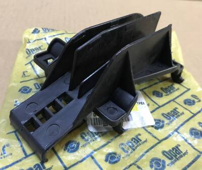 TEMPRA TİPO KÜLBÜTÖR KAPAK BRAKETİ 7705660 - 2