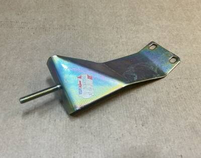 UNO 60 EGZOZ BORU BRAKETİ 7648124