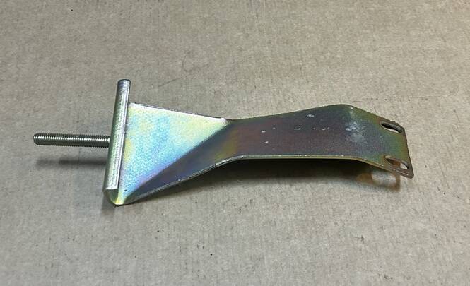 UNO 60 EGZOZ BORU BRAKETİ 7648124 - 2